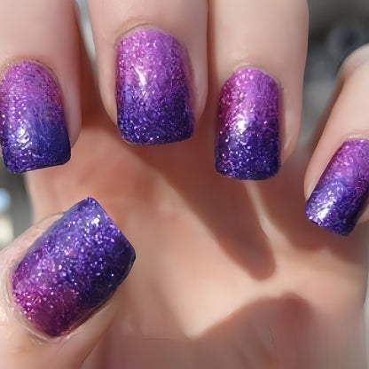 Glittering artificial nails with gradient Acalora