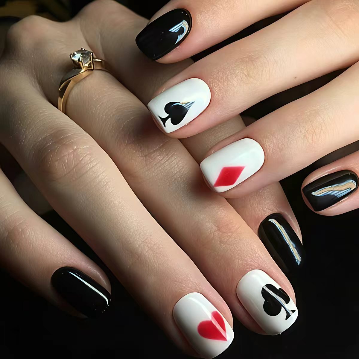 Playing Card-Themed Nail Art Acalora