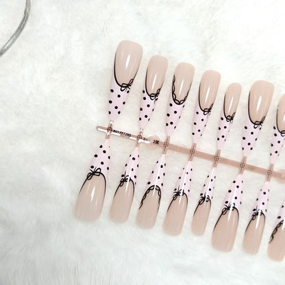 Trendy Nail Art Acalora