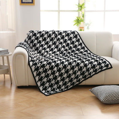 Soft Houndstooth Pattern Throw Blanket