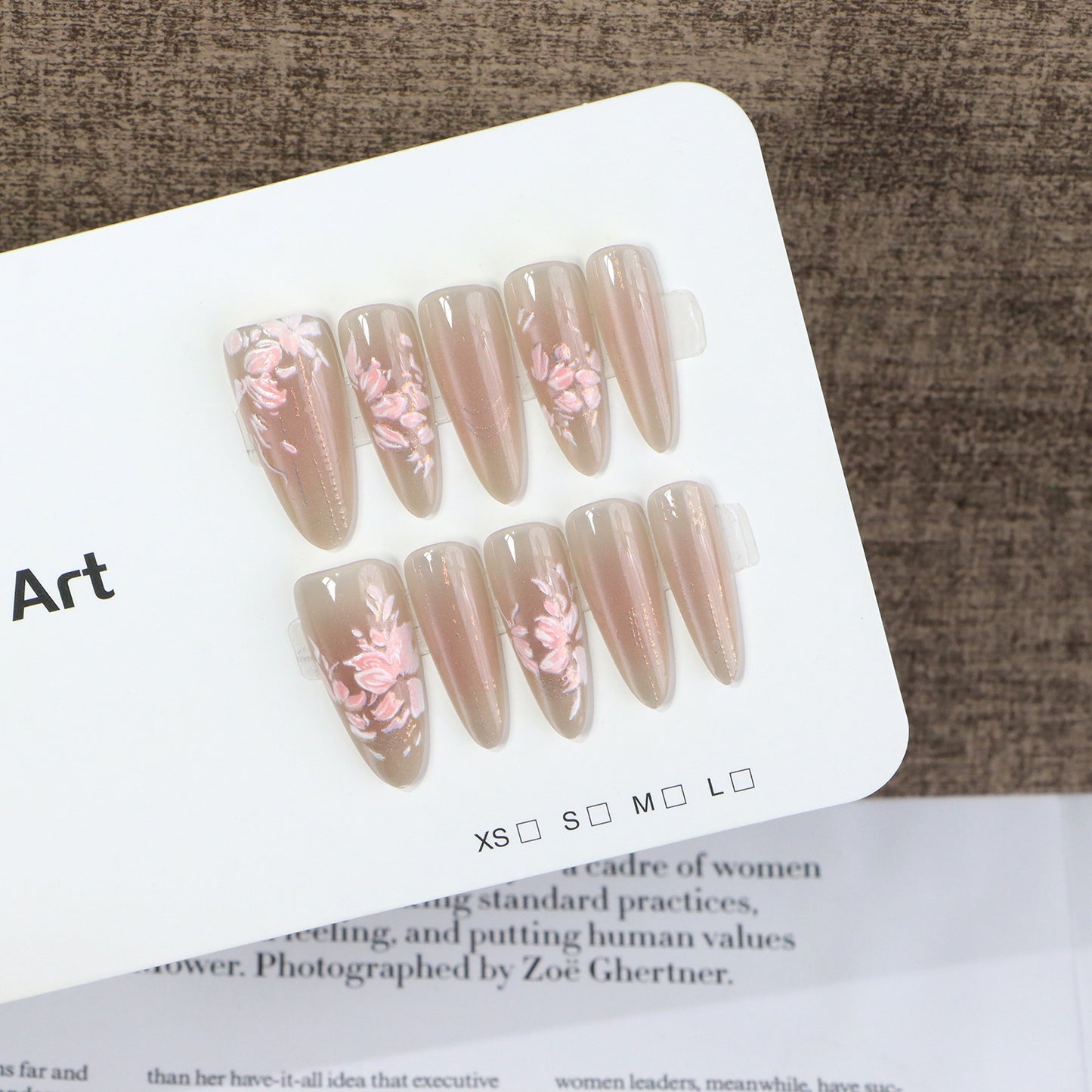 Elegant Press-On Nail Art Set with Floral Design Acalora