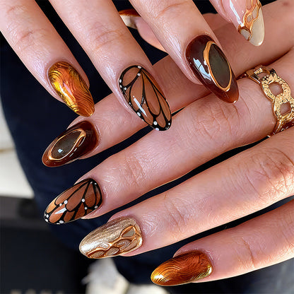 Artificial nail set with elegant gold and black design Acalora