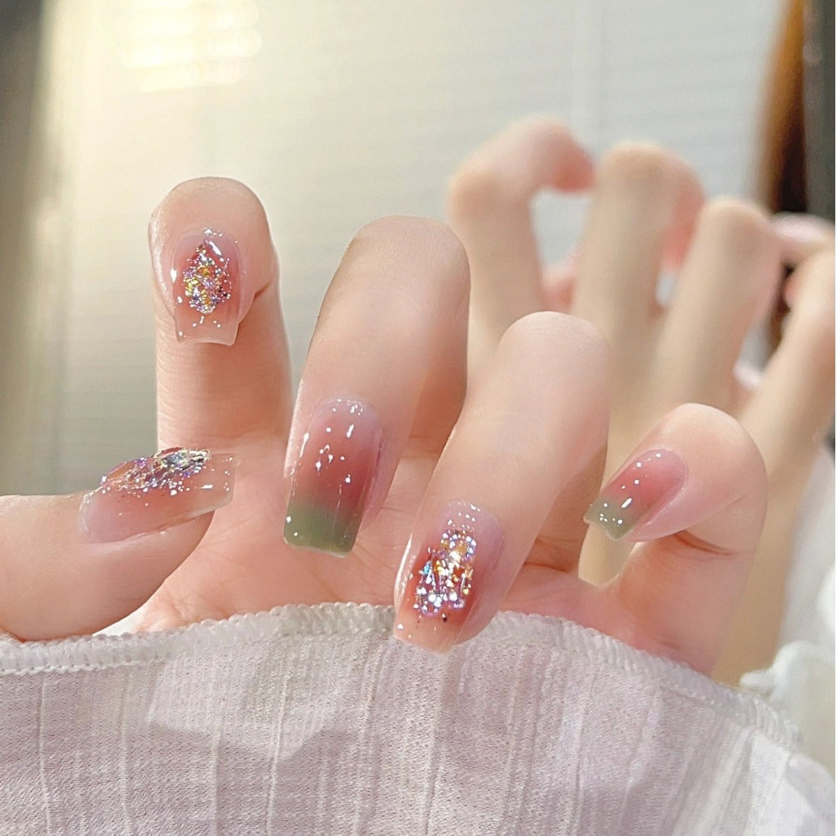Premium Glitter Ombre Press-On Nail Set Acalora