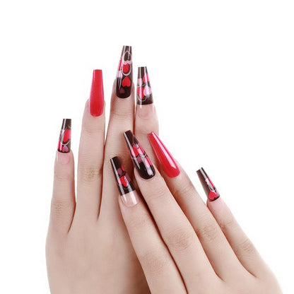 Fake nails in an eye-catching heart design Acalora