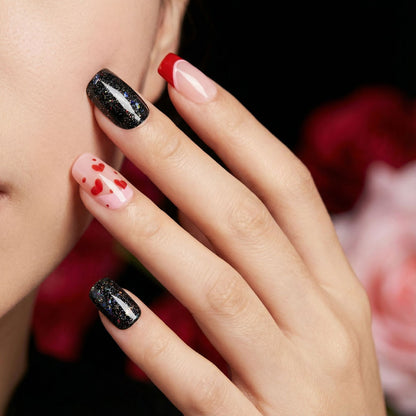 Creative artificial nails with heart design and glitter effects Acalora