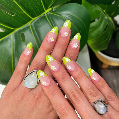 Artificial nail set with unique patterns Acalora