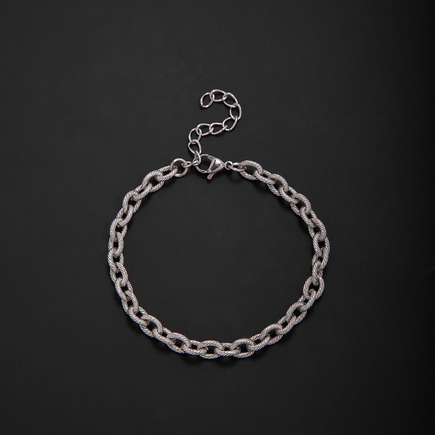 Interlaced Metal Link Bracelet Acalora