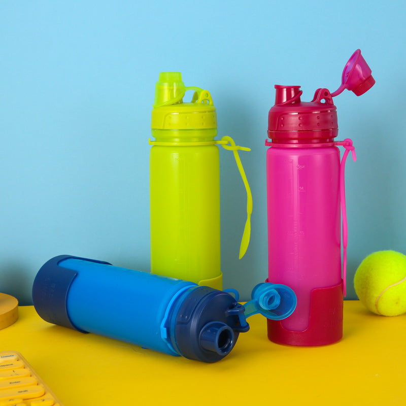Women's foldable silicone drinking bottle with secure closure Bowlift