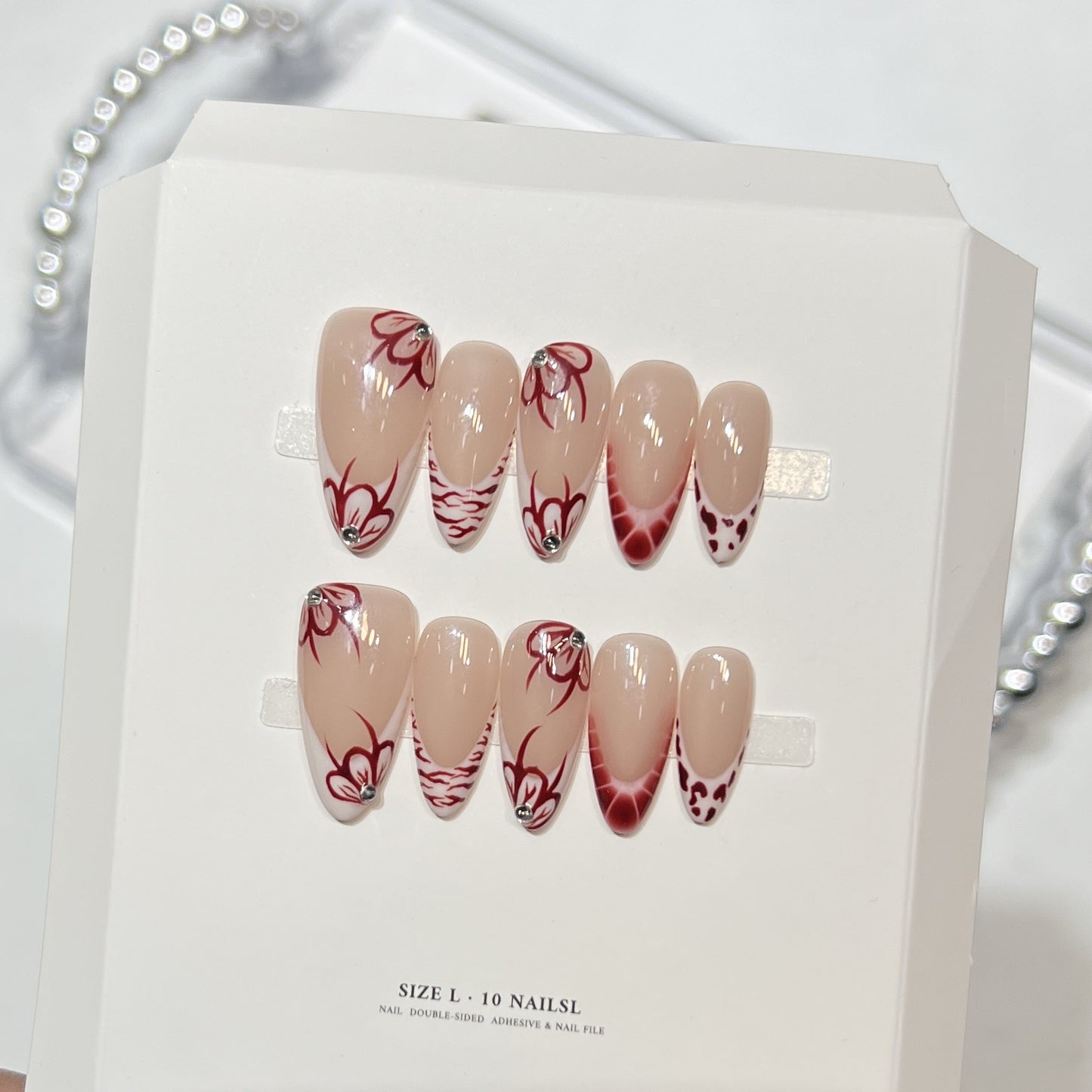 Artistic Floral Press-On Nail Design Set Acalora