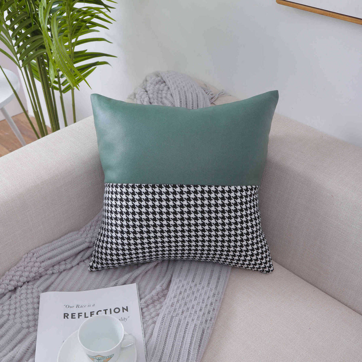 Decorative Houndstooth Pattern Cushion Cover