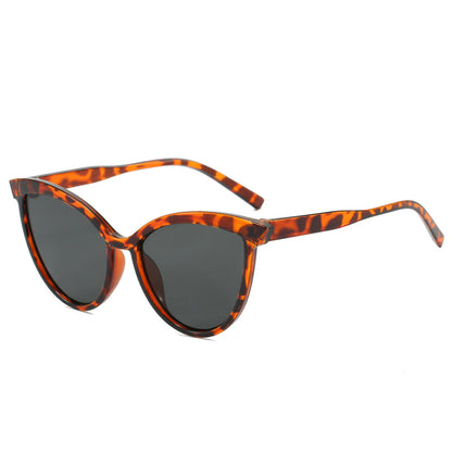 Ladies Elegant Cat-Eye Sunglasses with UV Protection and High-Quality Frame Bowlift