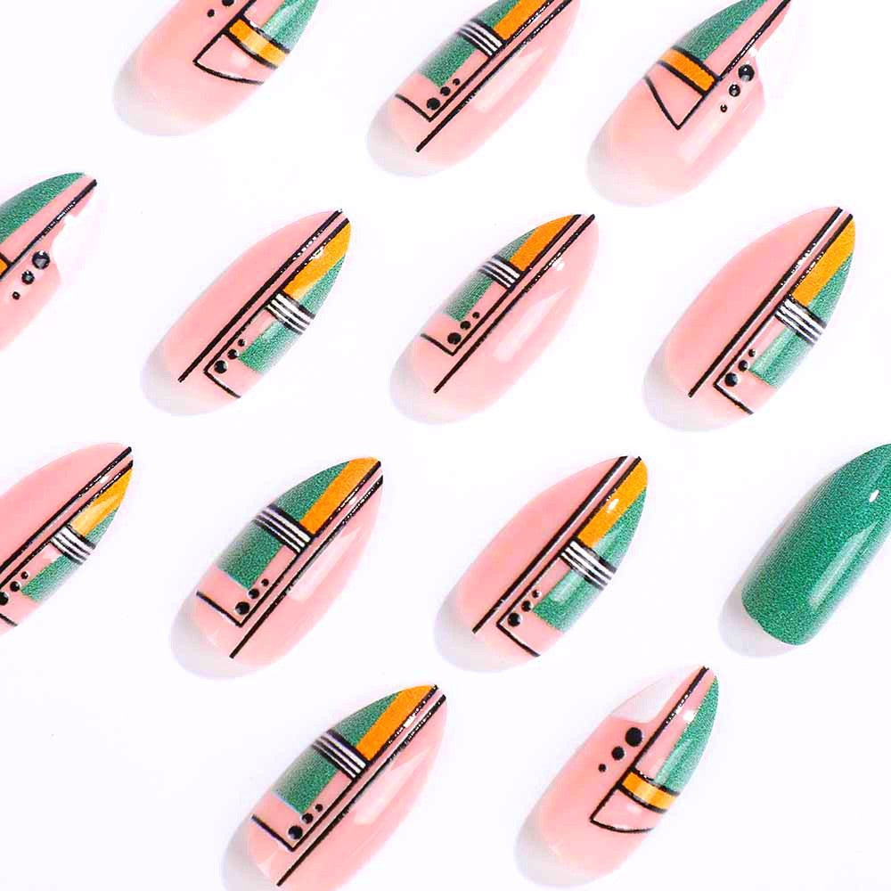Creative design artificial nails with piano keys motif Acalora