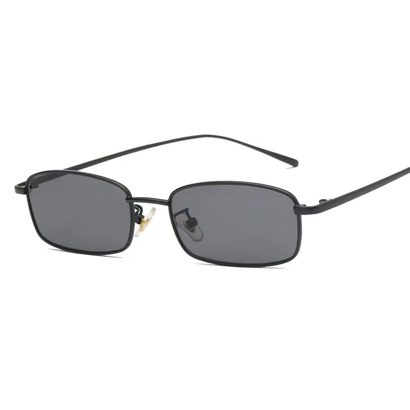 Ladies exclusive sunglasses with striking tortoiseshell pattern and sturdy frame Bowlift
