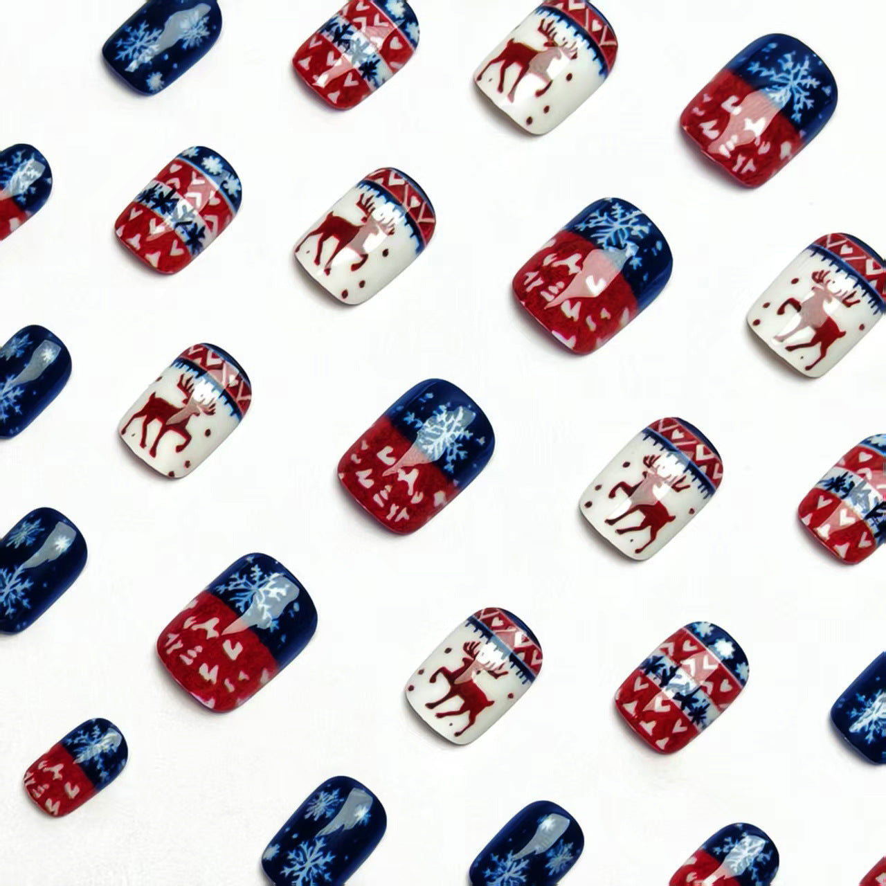 Winter-Themed Holiday Nail Art Acalora