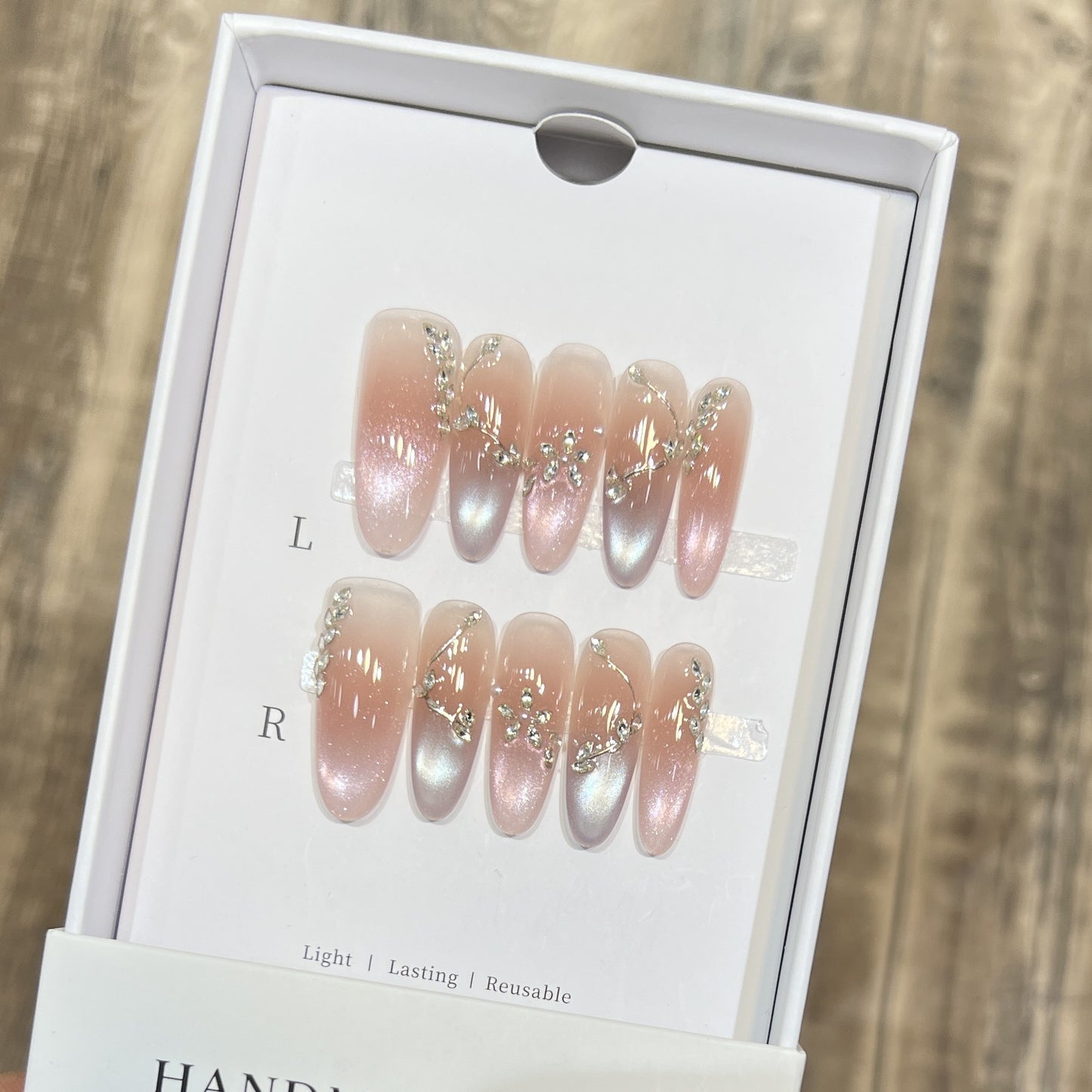 Reusable Elegant Press-On Nail Art Set Acalora
