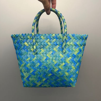 Handcrafted straw bag Acalora