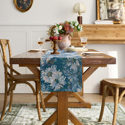 Elegant Floral Patterned Table Runner