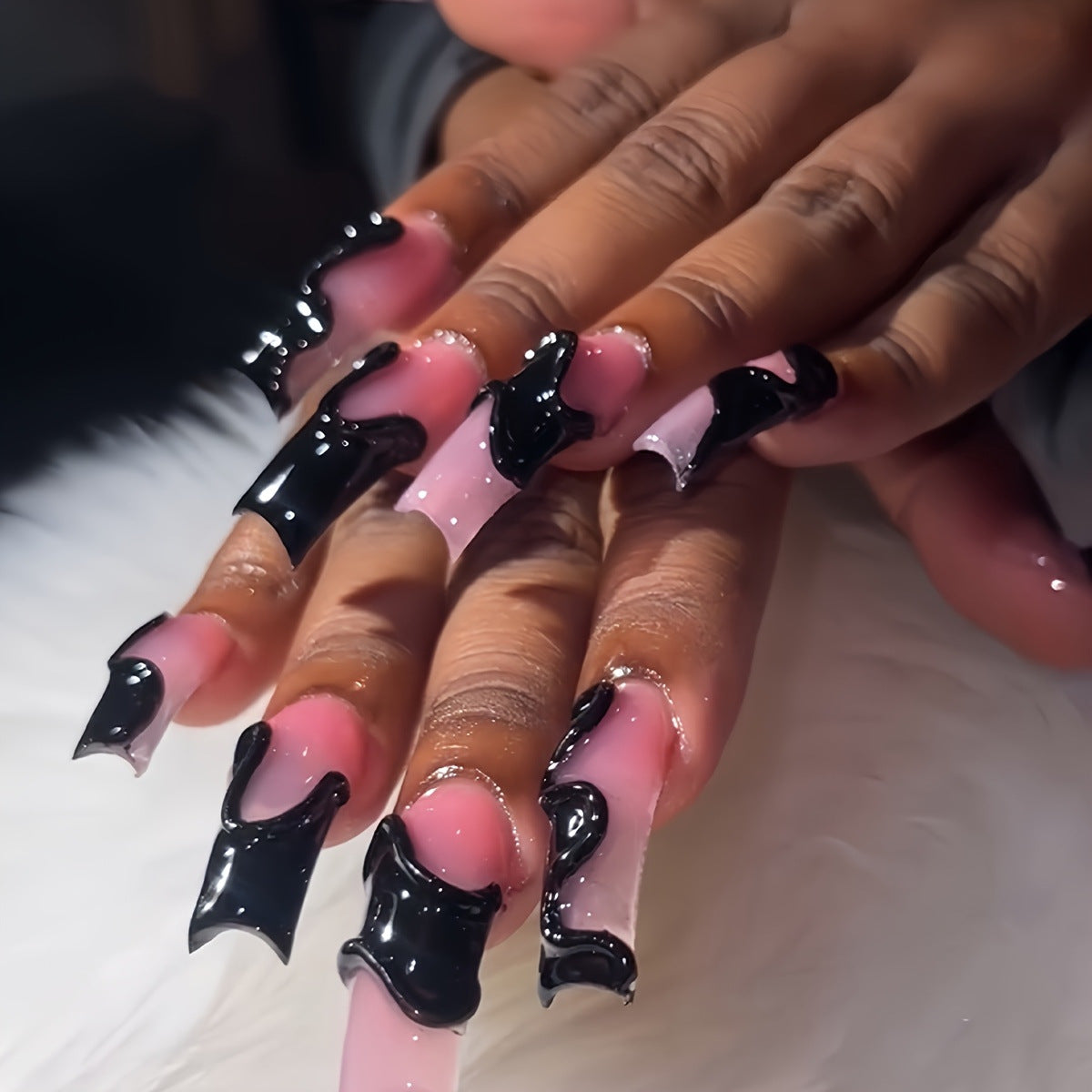 Artistic Press-On Nails with 3D Design Acalora