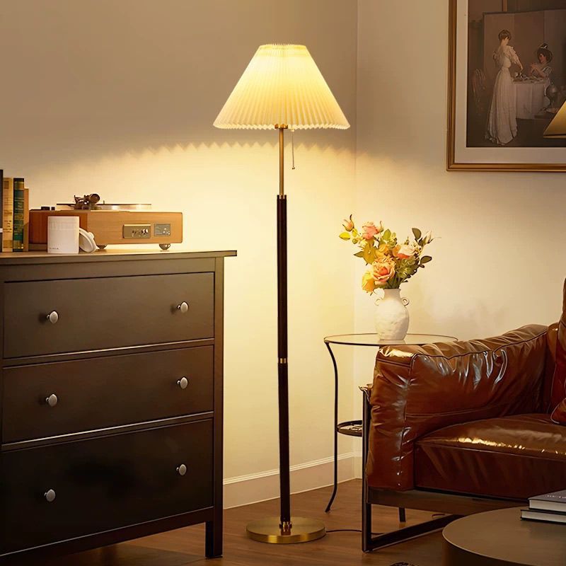 Elegant Pleated Shade Floor Lamp