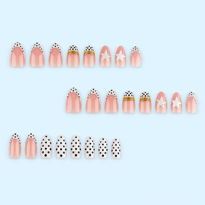 Custom-designed artificial nails with 3D applications Acalora