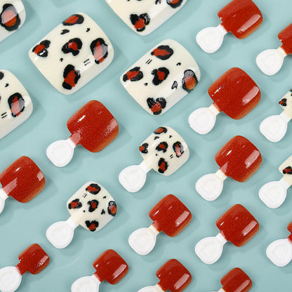 Creative and elegant art nails Acalora