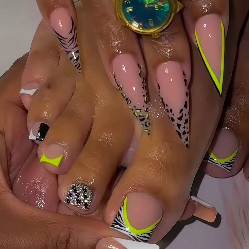 Trendy Stiletto Nail Art Acalora