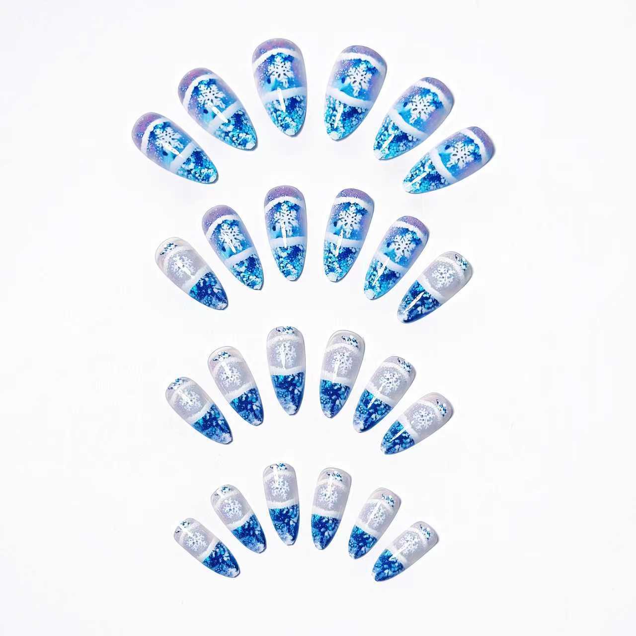 Winter-Themed Glitter Nail Art Acalora