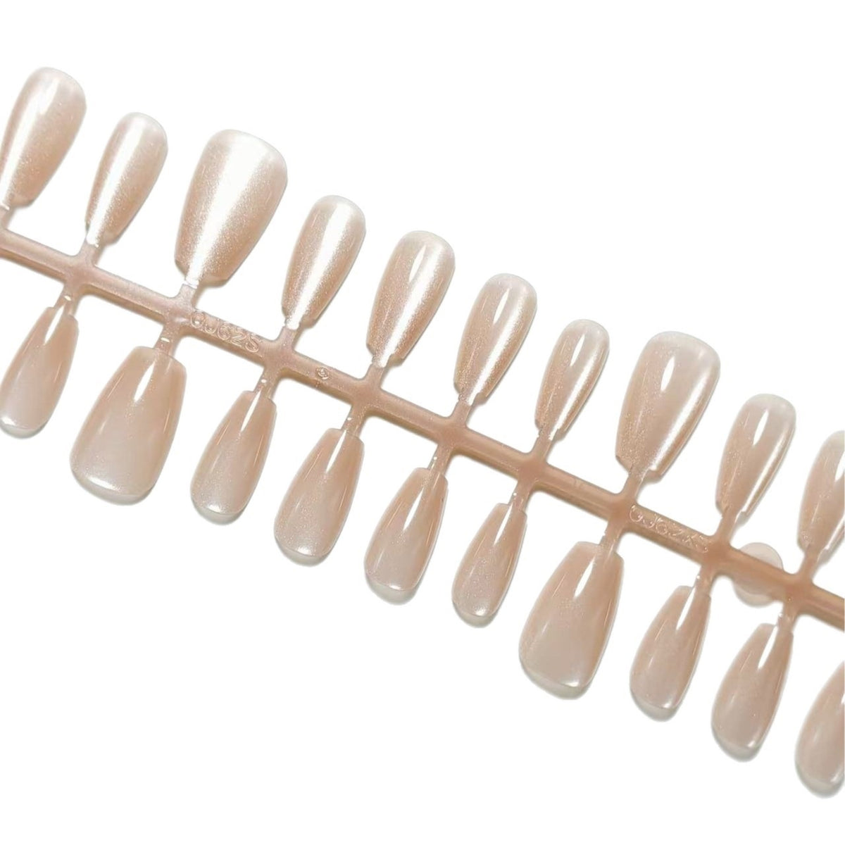 Artificial nails in the elegant nail art set Acalora