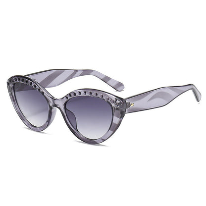 Women Cat-Eye Sunglasses with Glittering Details Bowlift
