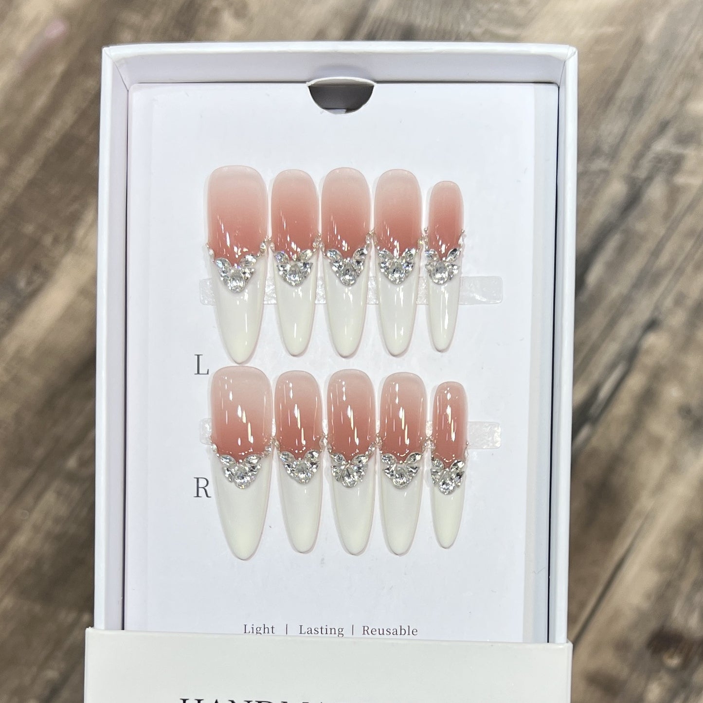 Elegant Stiletto Press-On Nail Art Set Acalora