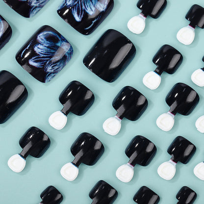 Glamorous artificial nails with floral accents Acalora