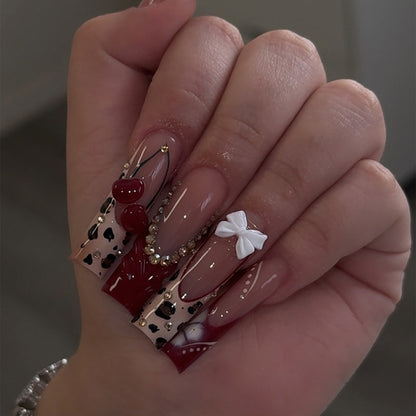 Artistic Press-On Nail Set with Decorative Accents Acalora