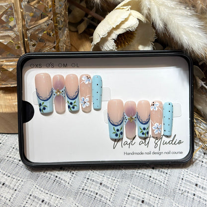 Artistic Press-On Nail Set with Floral and Geometric Design Acalora