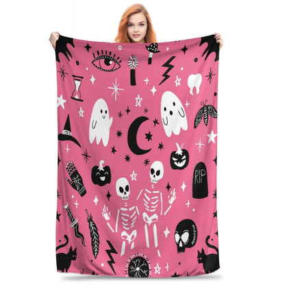 Halloween-Themed Cozy Fleece Blanket