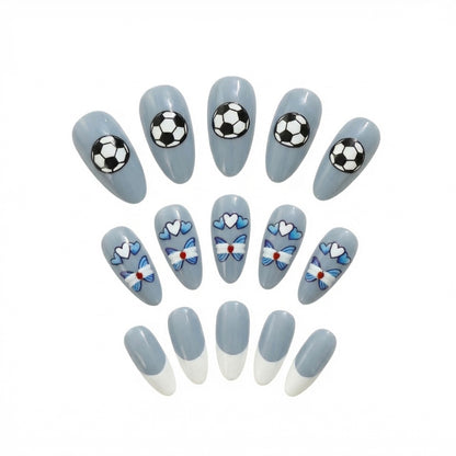 Sporty artificial nails with soccer motif Acalora