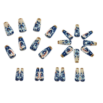 Artificial nails with floral and glamorous 3D applications Acalora