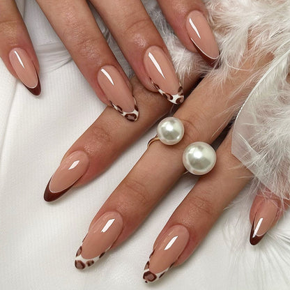 Stylish Press-On Nail Art Set with Contemporary Designs Acalora