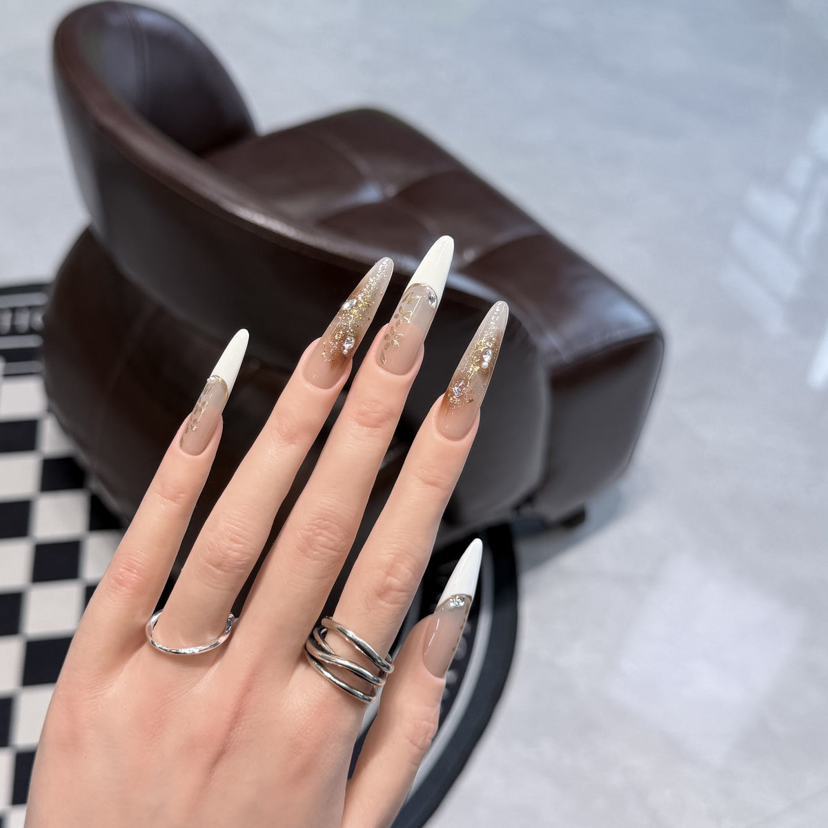 Elegant Stiletto Press-On Nail Set with Floral and Glitter Design Acalora