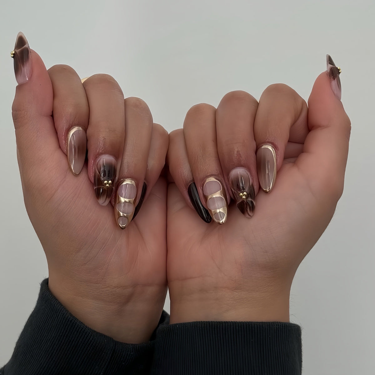 Decorative Press-On Nail Art with Unique Design Acalora