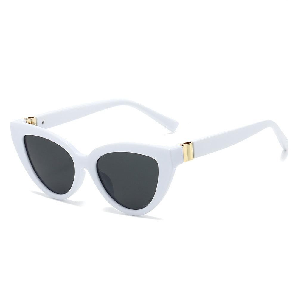 Women's Cat-Eye Sunglasses with high-quality UV protection and luxurious design Bowlift