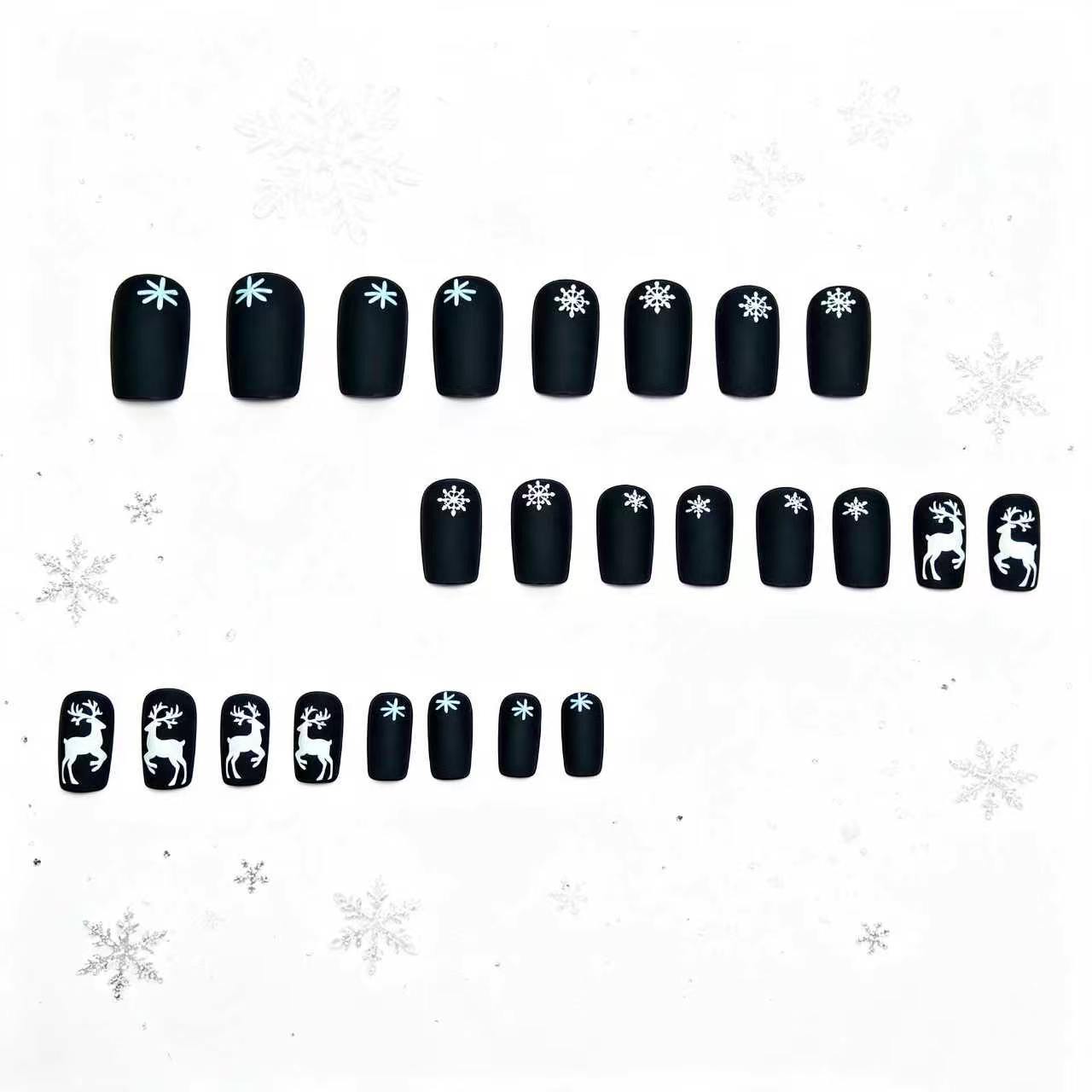 Artistic Holiday-Themed Nail Art Acalora