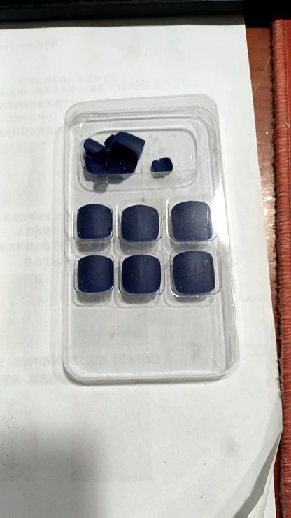 Smooth Matte Press-On Nail Set Acalora
