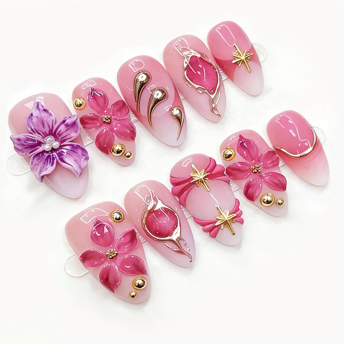 Artificial nail set with elegant rose and gold embellishments Acalora