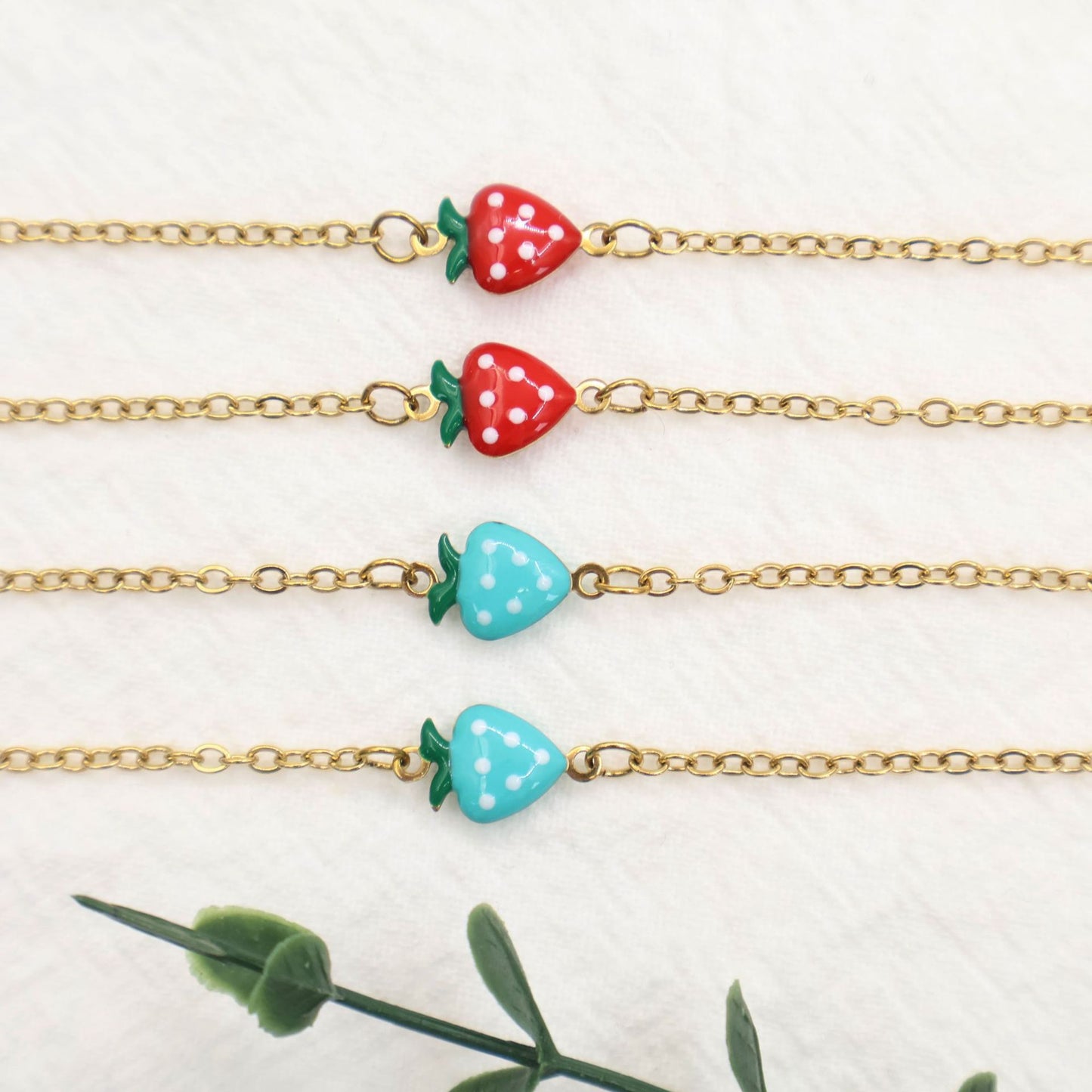 Stylish Eyewear Chain Acalora
