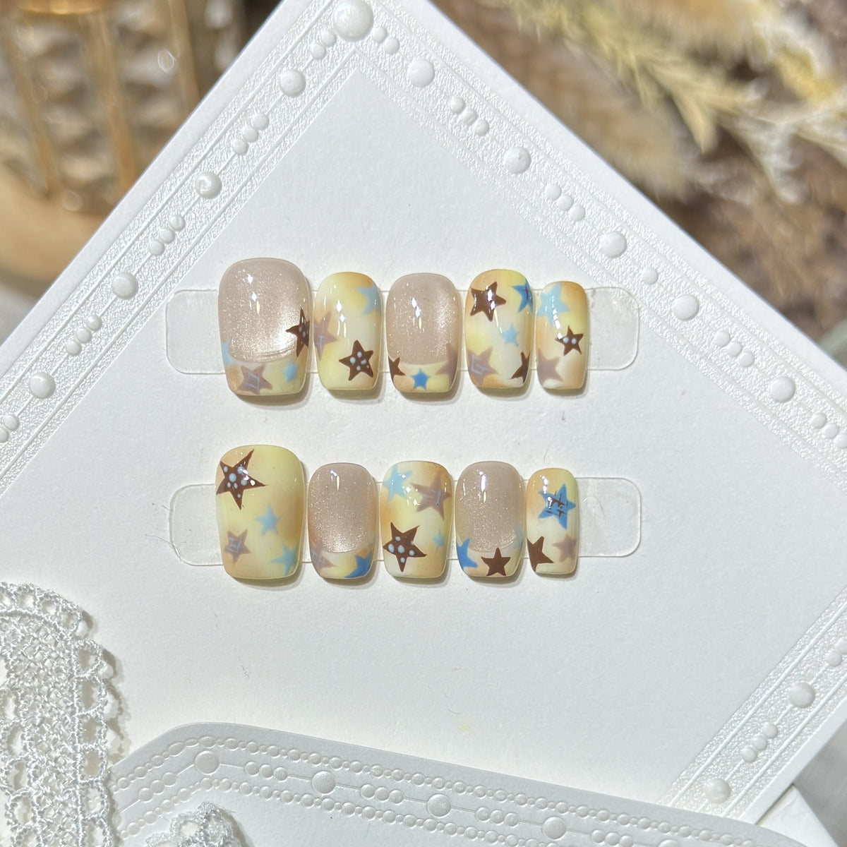 Press-On Nail Art Set with Star Accents Acalora