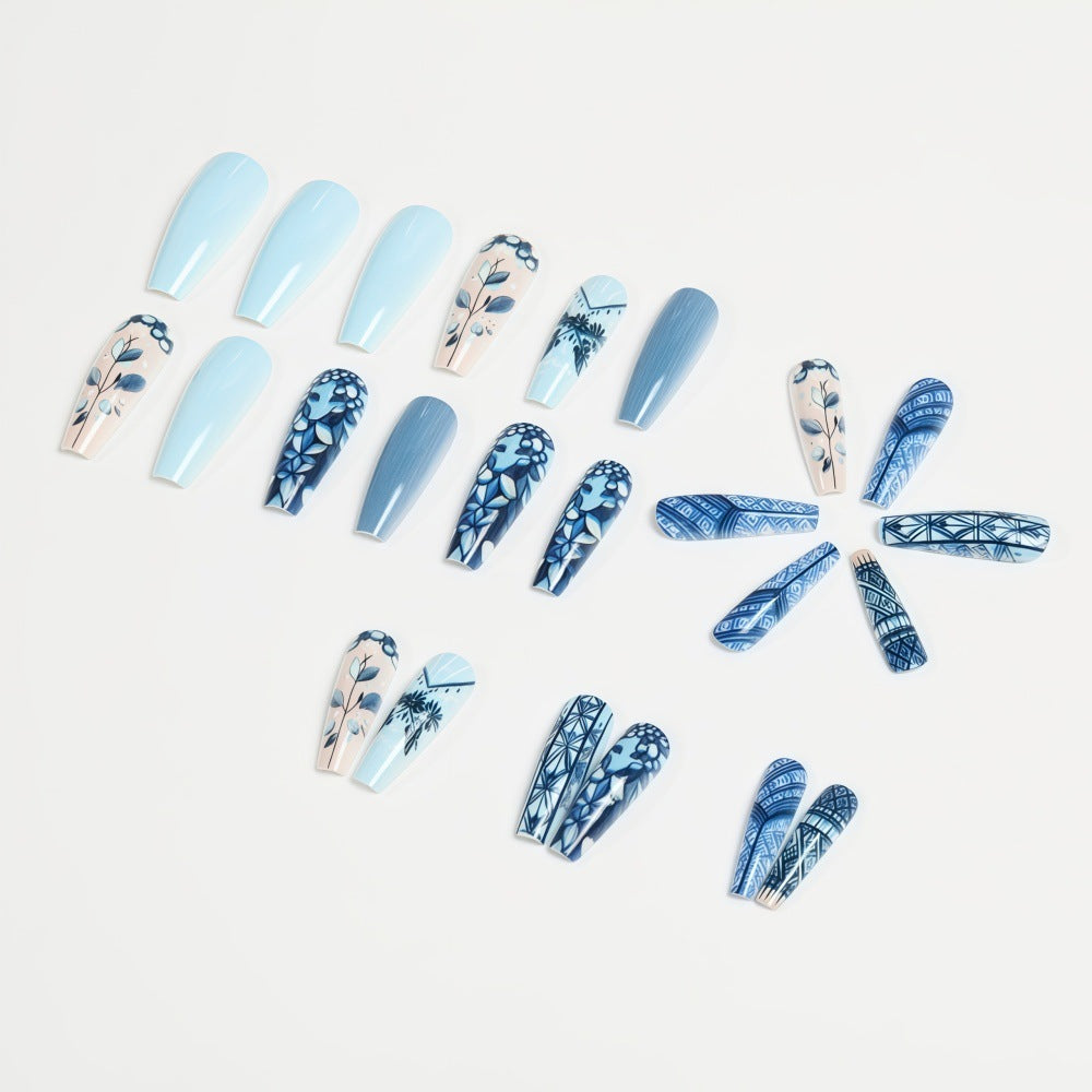 Nail art with floral and geometric design Acalora