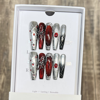 Decorative Press-On Nail Art Set with Chic Metallic Accents Acalora