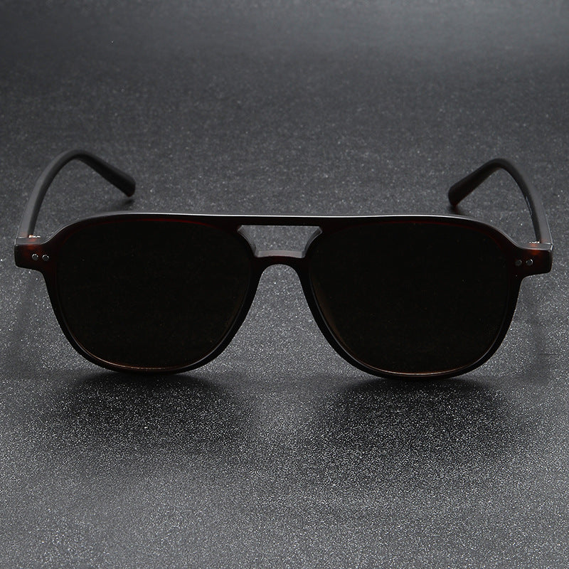 Women's designer sunglasses with fashionable tortoiseshell frame and UV protection Karnz