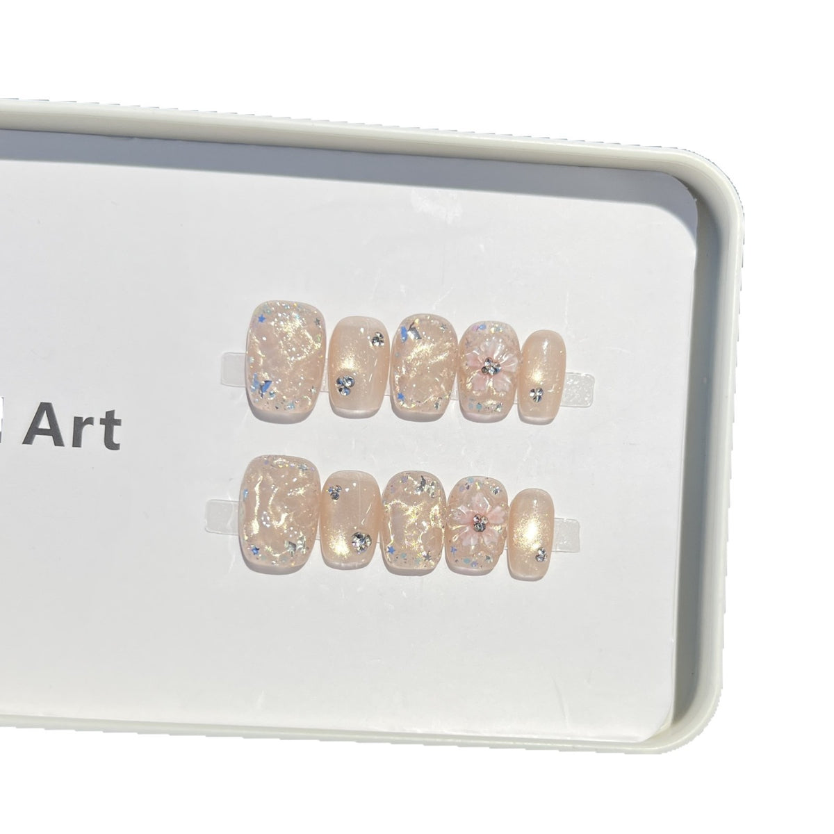 Decorative Floral Press-On Nail Set with Shimmering Accents Acalora