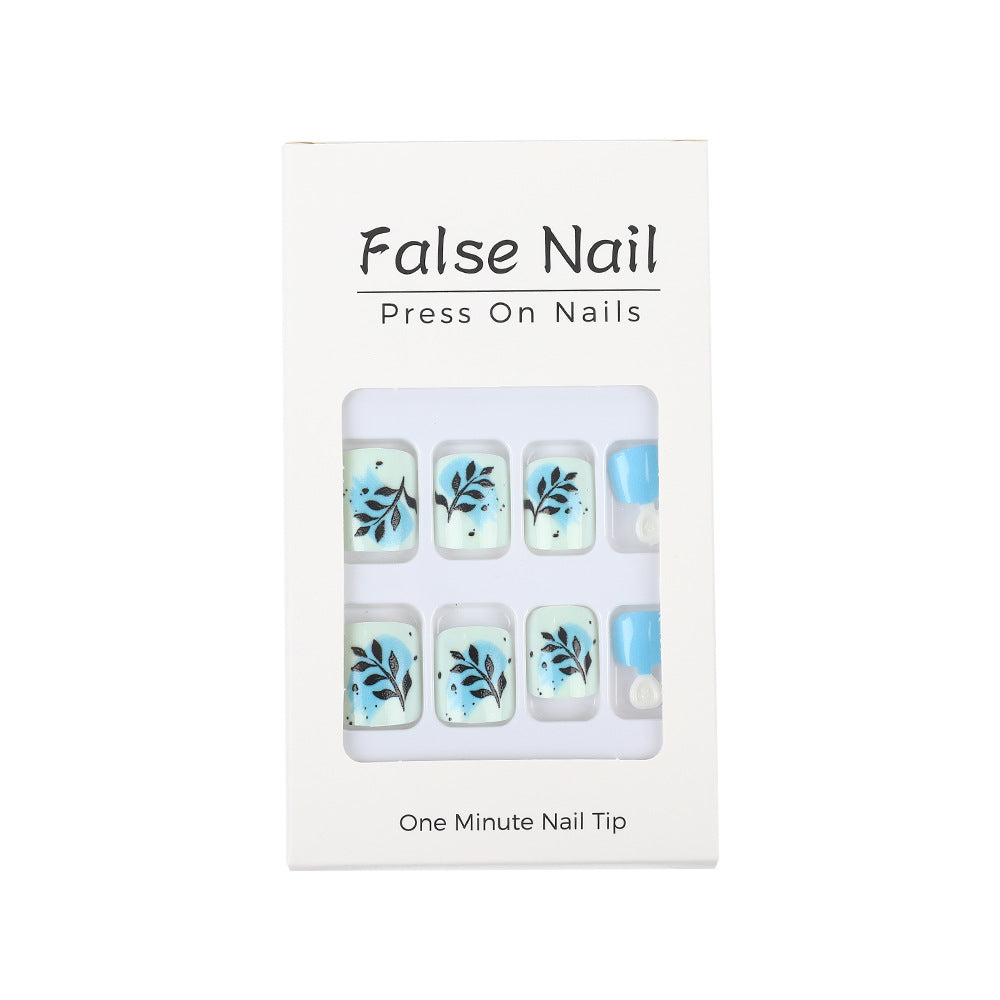 Stylish leaf design artificial nails Acalora